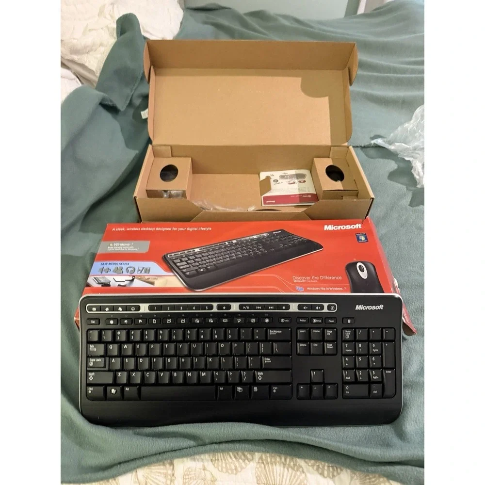 Microsoft Wireless Media Desktop 1000 Keyboard Mouse Set ZHA-0001 Black
